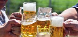 Der weltweite Bier-Konsum bricht so heftig ein wie noch nie zuvor